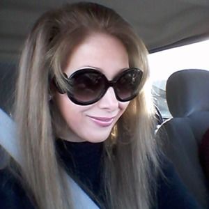 Meet your Posher, Melissa